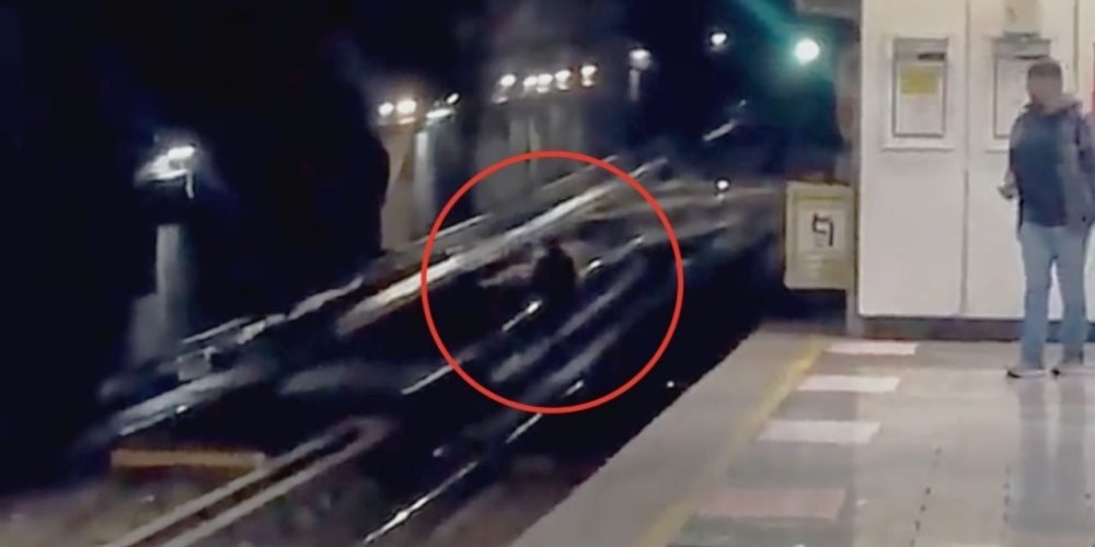 niño fantasma Metro Balderas IA