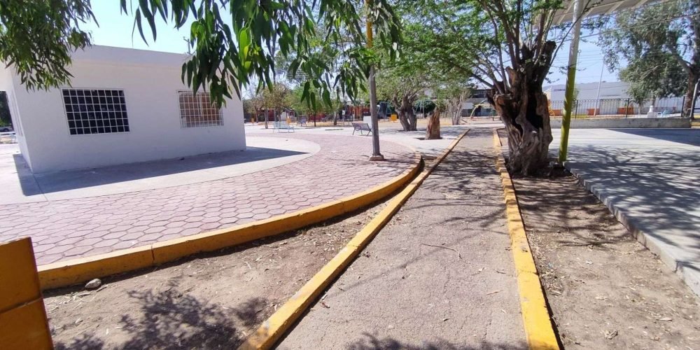 f4f5f651-b8cc-4908-8d97-5f7cd458730b