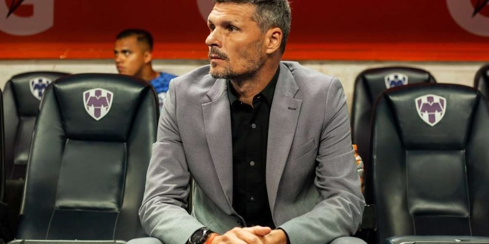 fernando-ortiz-sigue-al-frente-de-rayados-mayo-2024