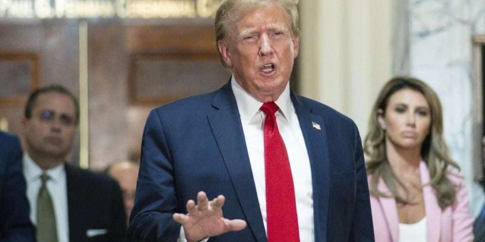 firmas-trump-millones-de-dolares-extranjeros