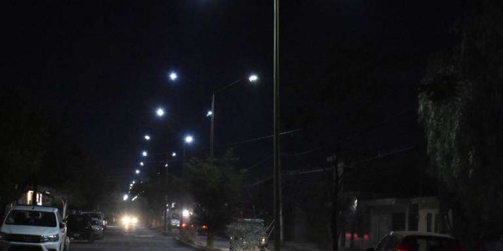 homero martinez Alumbrado público de Prolongación Galeana y Plaza 18 de Marzo queda habilitado