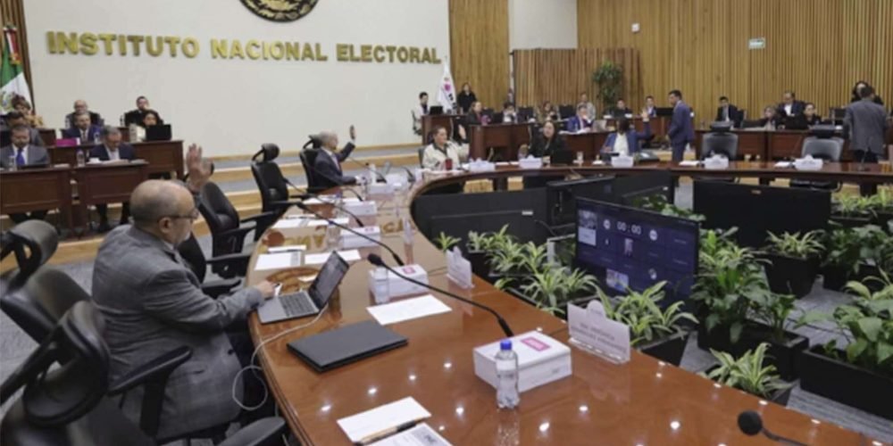 Debate en INE por “acordeones” sacude validación de elección judicial