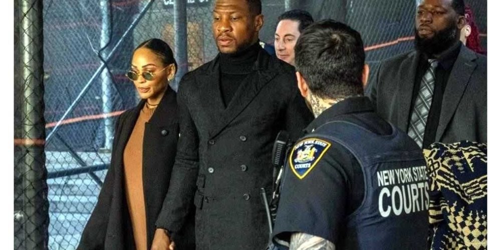 jonathan-majors-se-libra-de-la-carcek