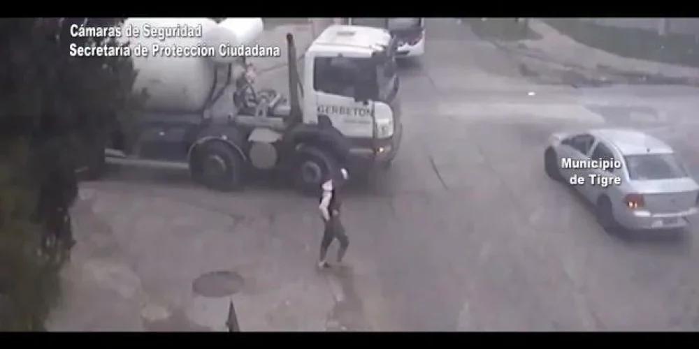 joven-pierna-atorada-camion-muere-aplastado