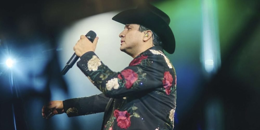 Visa cancelada frustra el regreso de Julión Álvarez a Texas