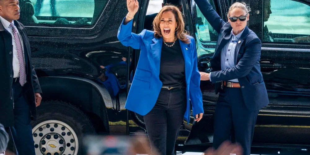 kamala-harris-aventaja-trump-encuestas-agosto-2024
