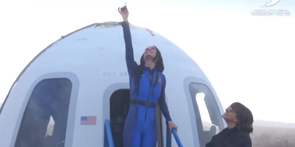 Katy Perry viaja al espacio en el vuelo NS-31 de Blue Origin