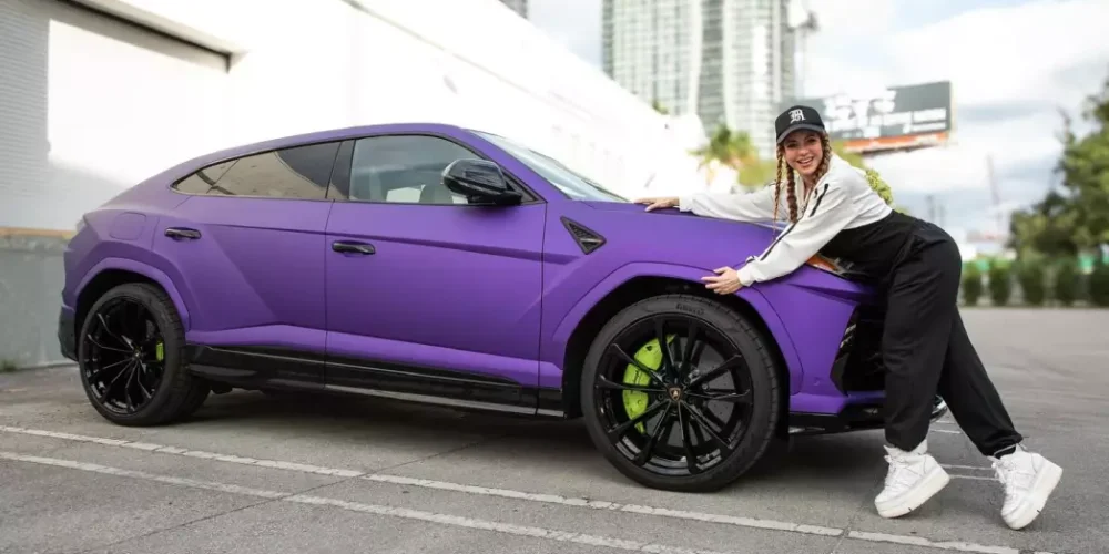 lamborini-urus-shakira-1