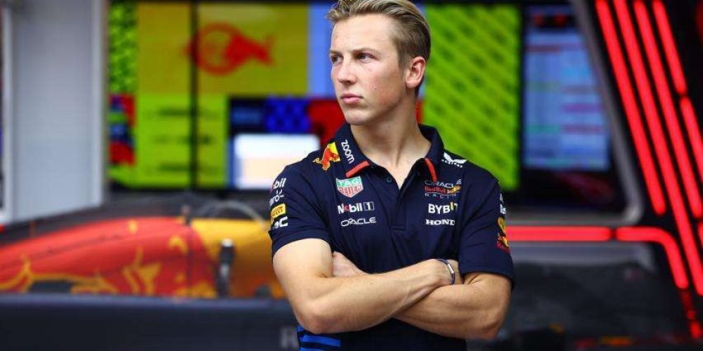 liam-lawson-habla-de-la-salida-de-sergio-pérez-de-red-bull