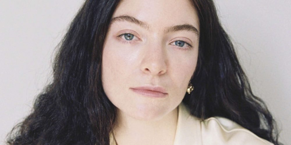 Lorde lanza ‘Virgin’: su disco más crudo y transparente