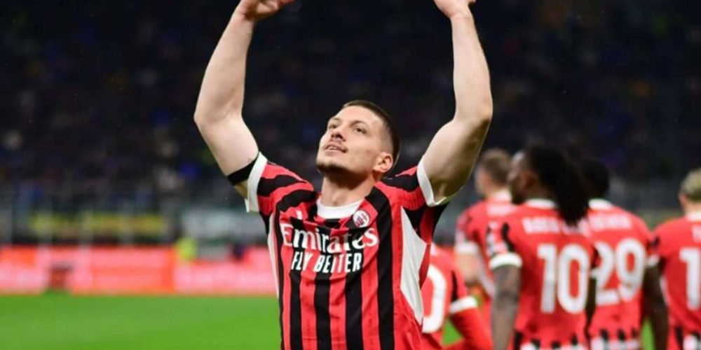 luca jovic jugador