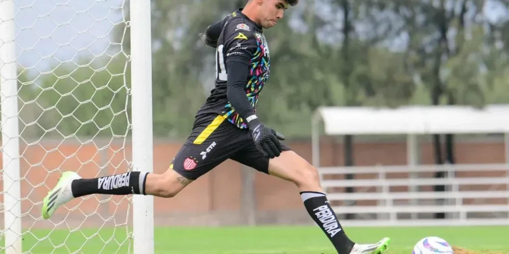 luis-jimenez-portero-del-cruz-azul