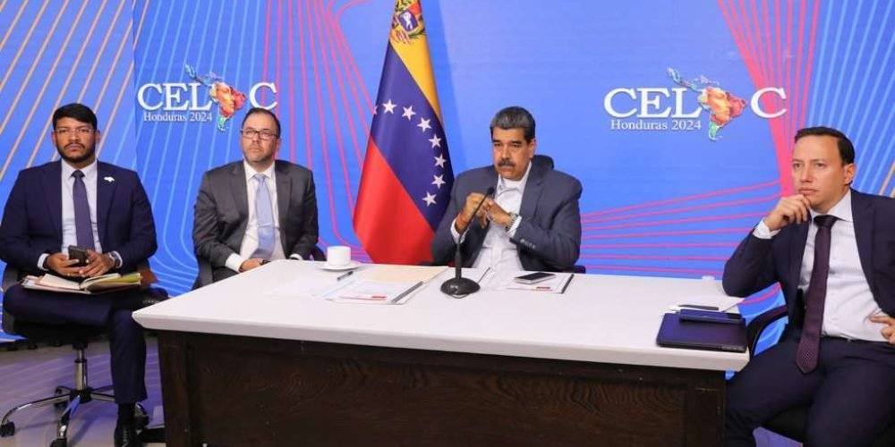 maduro-ordena-cierre-sedes-diplomaticas-venezuela-en-ecuador