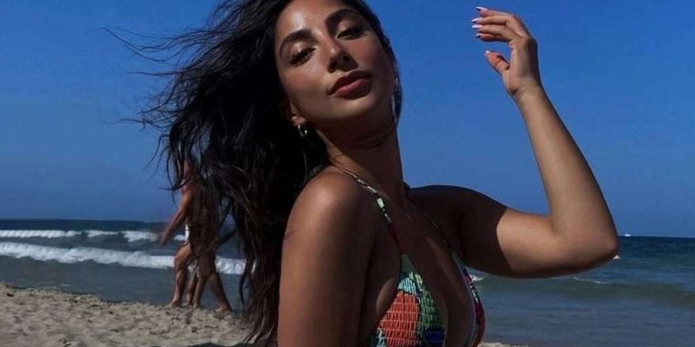 maria-chacon-bikini-playa-febrero-2024