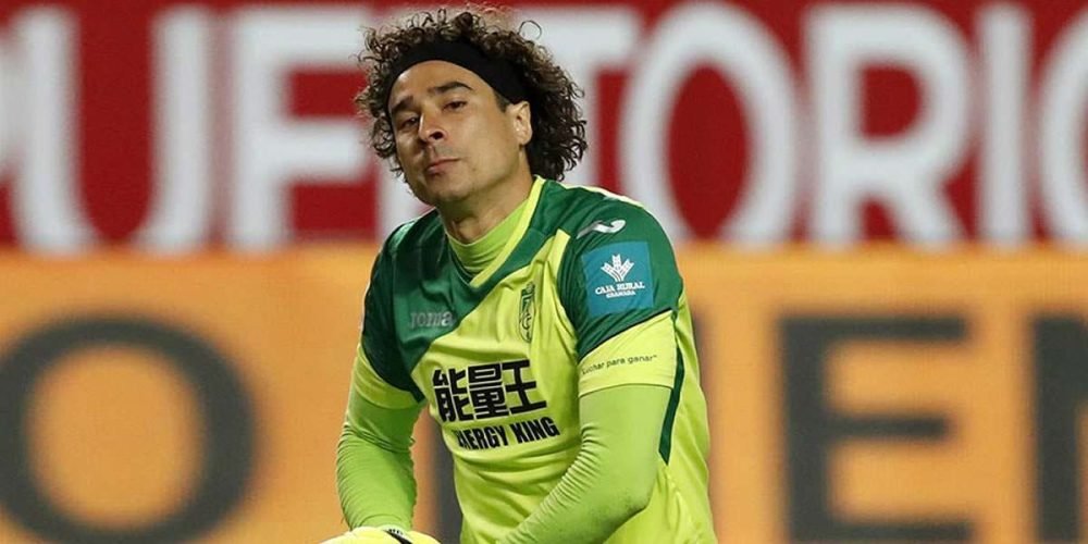 memo-ochoa-caida-libre-tercer-descenso