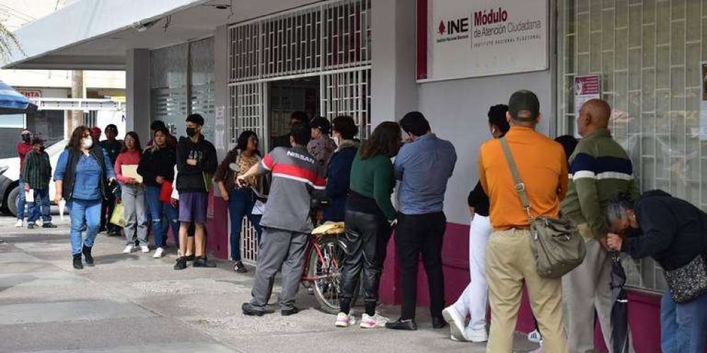 miles-tramitan-ine-ultimo-momento-torreon-enero-2024