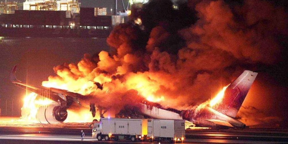 muertos-choque-aviones-aeropuerto-tokio