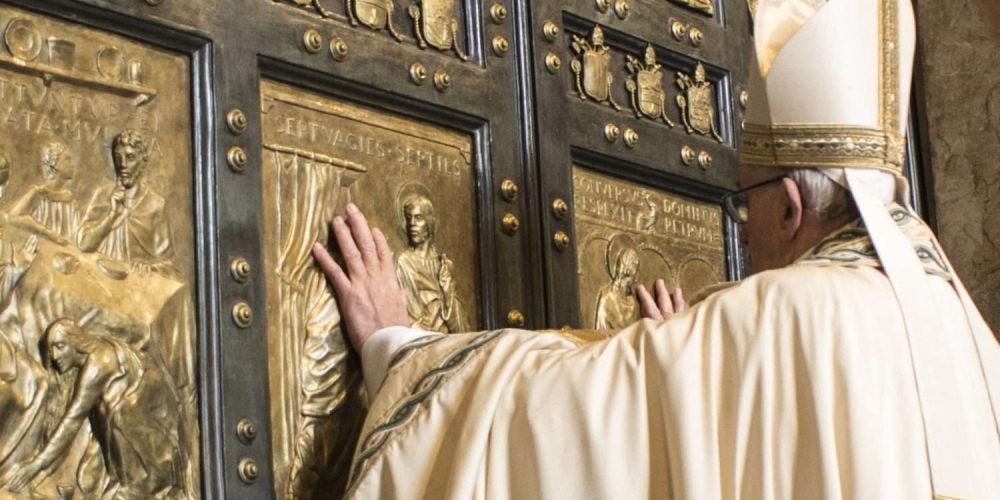 papa-francisco-abre-la-puerta-santa-y-da-inicio-al-jubileo