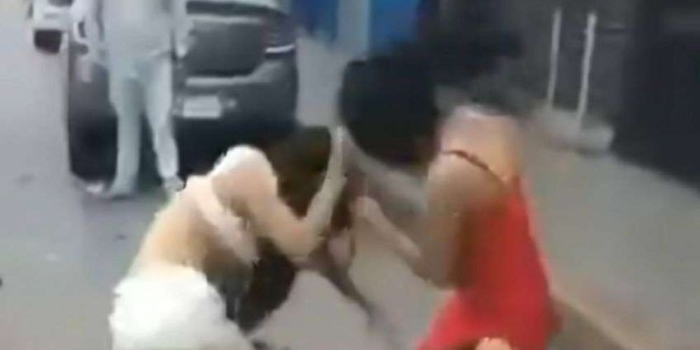 pelea-mujeres-navidad-guayaquil-ecuador