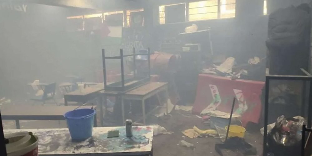 Pánico en Prepa 5 UNAM tras explosión