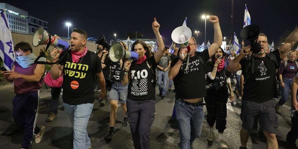 protestan-miles-contra-netanyahu-israel