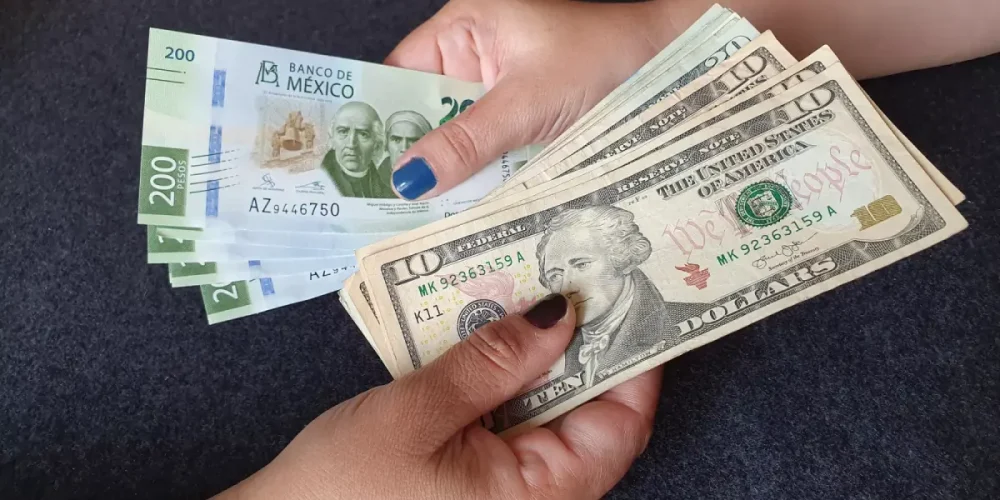 remesas-tercera-parte-ingresos-mexico-agosto-2025