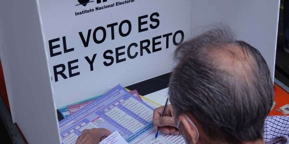 Voto Casilla Especial y Básica Miguel Hidalgo
