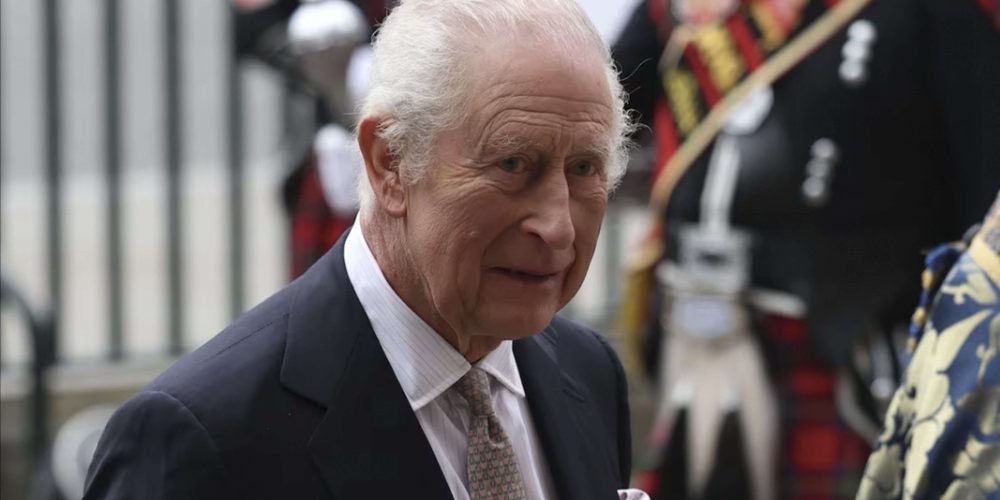 Rey Carlos III suspende actividades tras hospitalización