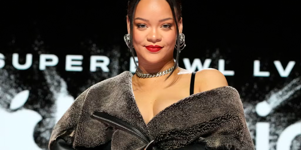 rihanna-revive-rumores-nuevo-album-marzo-2026
