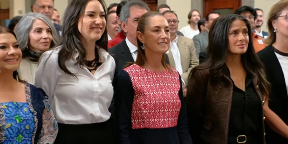 salma-hayek-sheinbaum-incentivos-cine-mexicano