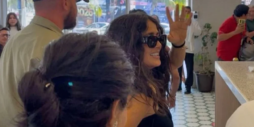 salma-hayek-veracruz-cafe-emblematico