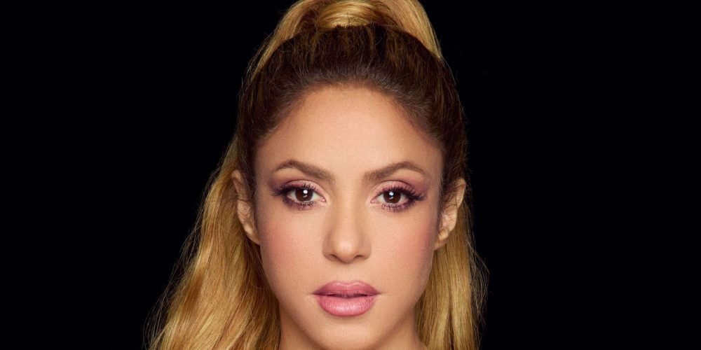 Shakira canta en las calles de Chile tras cancelar concierto