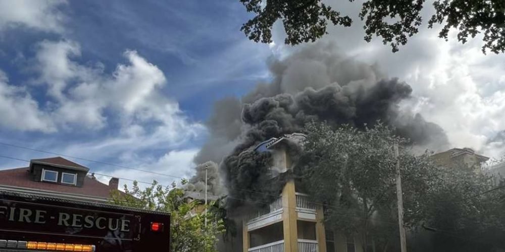 titroteo-incendio-evacuan-edificio-miami-florida
