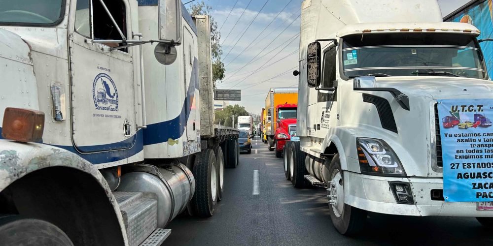 transportistas-bloquean-carreteras-mexico-inseguridad-febrero-2024