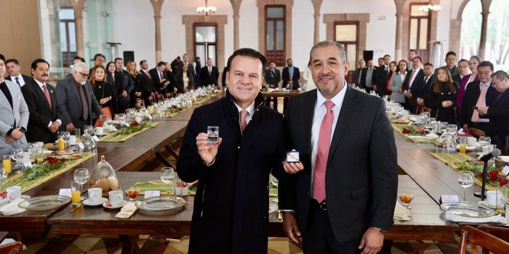 ujed-tiene-gobernador-amigo-y-universitario-4