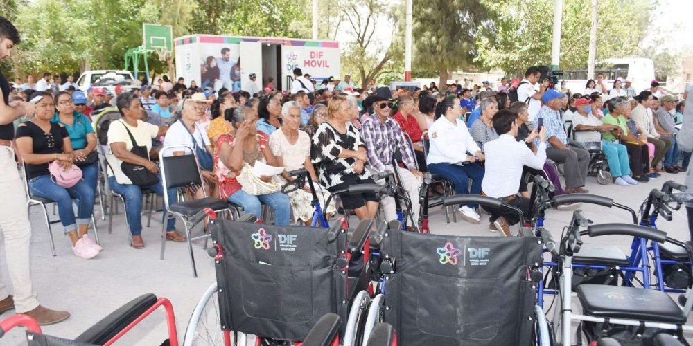 unidades-móviles-del-dif-brindan-servicios-gratuitos