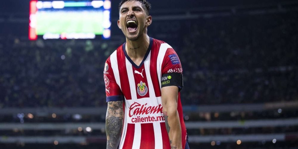 victor-guzman-se-fractura-y-queda-fuera-de-la-clausura