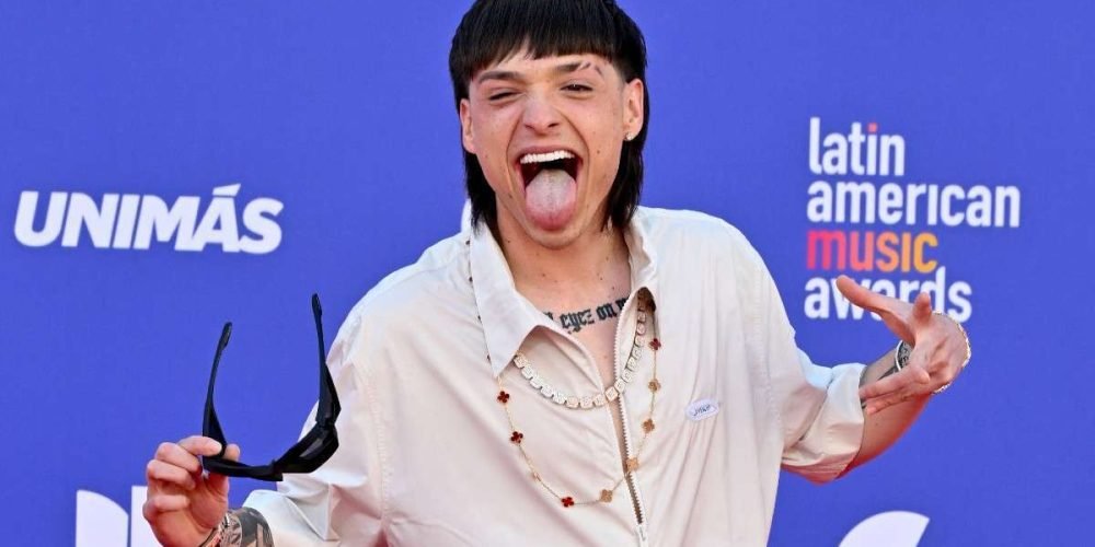 voz-peso-pluma-sin-autotune