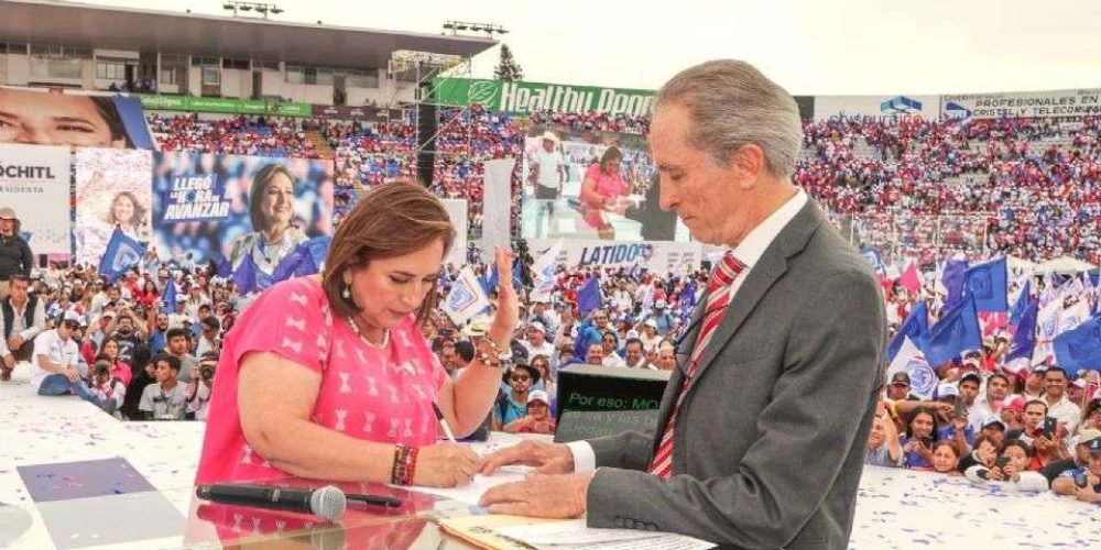 xochitl-galvez-firma-mantener-programas-sociales